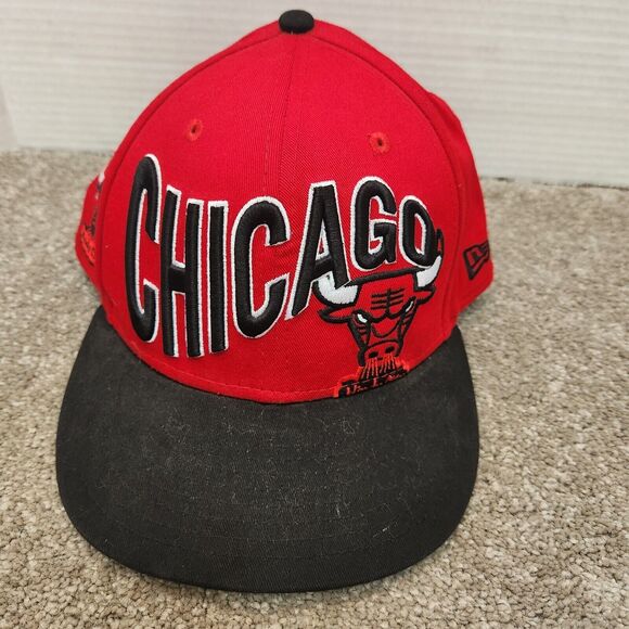 Chicago Bulls New Era 950 9Fifty Snapback Hat One Size Windy City Red Bl… - Picture 1 of 7